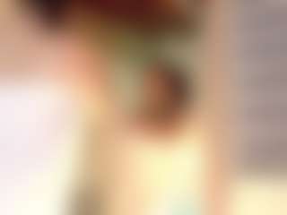 Lunaa-jonhsonn's Live Sex Cam Show
