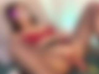 Samaraa-Smith MILF webcam performer live streaming