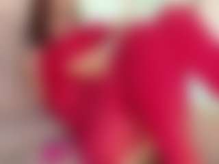 Live cam show with Samaraa-Smith - Skinny on Cam Slut