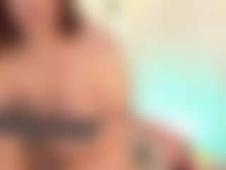Samaraa-Smith MILF webcam performer live streaming