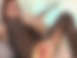 Live cam show with Samaraa-Smith - Shaved on xplaylive.com