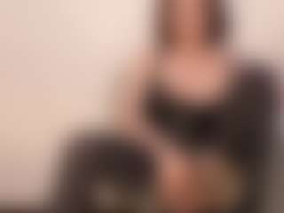 Live cam show with Samaraa-Smith - Shaved on Camming Site