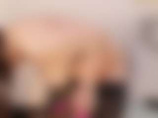 Live cam show with Samaraa-Smith - Butt Plug on TeamSkeetLive