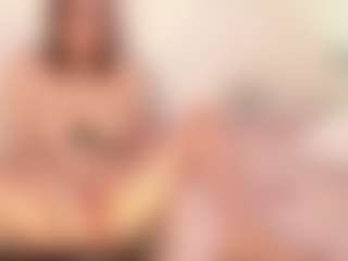 Samaraa-Smith MILF webcam performer live streaming