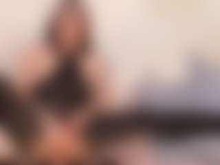 Live cam show with Samaraa-Smith - Mature on TastyBlacksLive