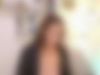 Live cam show with Samaraa-Smith - Butt Plug on CamClone