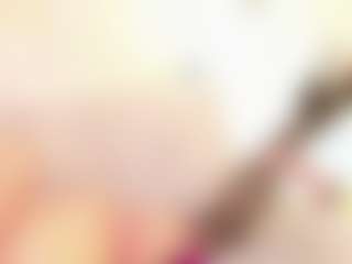 Samaraa-Smith MILF webcam performer live streaming