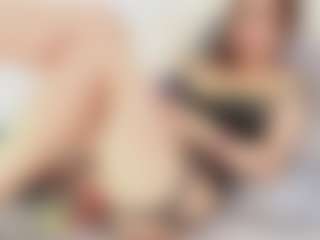 Live cam show with Samaraa-Smith - Facial Piercings on CamClone
