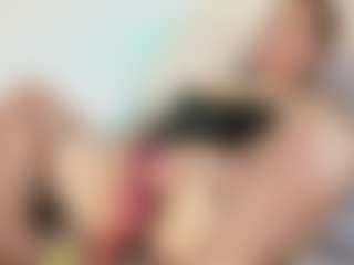 Samaraa-Smith MILF webcam performer live streaming