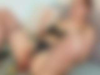 Samaraa-Smith MILF webcam performer live streaming