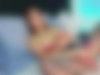 Samaraa-Smith MILF webcam performer live streaming