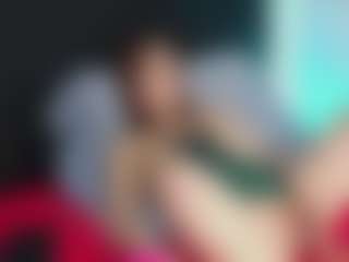 Samaraa-Smith MILF webcam performer live streaming