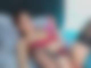 Live cam show with Samaraa-Smith - Skinny MILF on TeamSkeetLive
