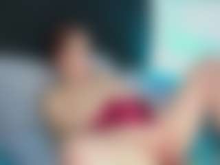 Samaraa-Smith MILF webcam performer live streaming