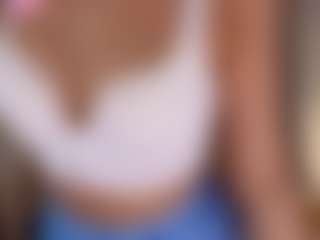 Live cam show with Lola - Genital Piercings on SxyPornLive