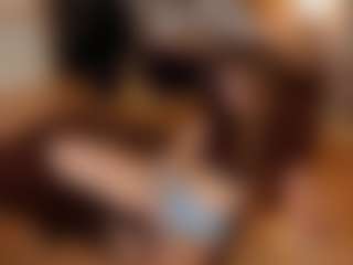 Live cam show with Lola - Genital Piercings on crypto-cams