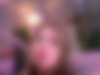Live cam show with Lola - Shaved on Hubzter Live