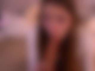 Live cam show with Lola - Striptease on Hubzter Live