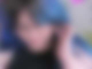 Live cam show with LilMilkyLilly - Genital Piercings on Dolls Live