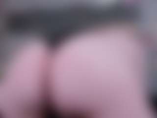 LilMilkyLilly's Live Sex Cam Show