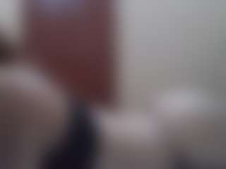 Live cam show with RedMariaEugenia - Muscle on Camiplay Live