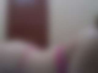 Live cam show with RedMariaEugenia - Erotic Dance on friskycurves.com