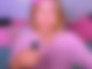 Live cam show with MIAMORRISS - Moaning on Camsoda