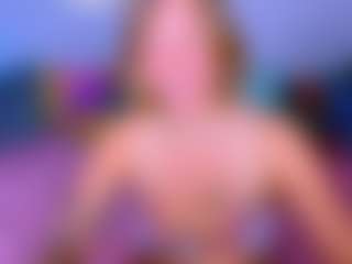Live cam show with MIAMORRISS - Moaning on Camsoda