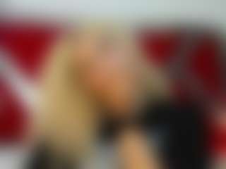 Live cam show with Curly Marshall - Pretty on Camsoda
