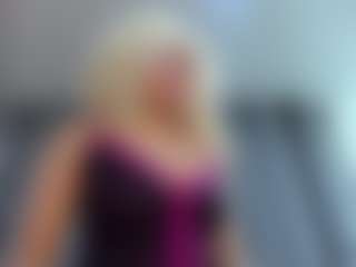 Curly Marshall's Live Sex Cam Show