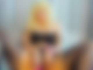 Curly Marshall's Live Sex Cam Show