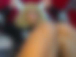 Live cam show with Curly Marshall - Big Ass on livesuperchat.net