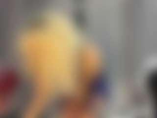 Curly Marshall's Live Sex Cam Show
