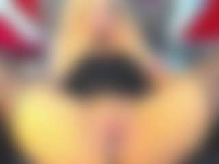 Curly Marshall's Live Sex Cam Show