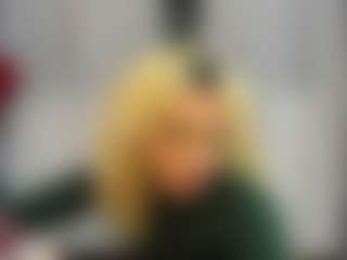 Curly Marshall's Live Sex Cam Show