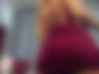 Curly Marshall's Live Sex Cam Show