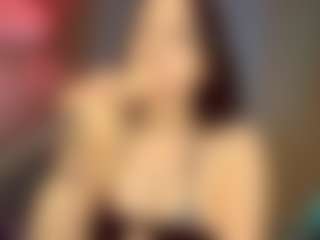 Juicy-Vikki's Live Sex Cam Show