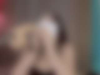 Juicy-Vikki's Live Sex Cam Show