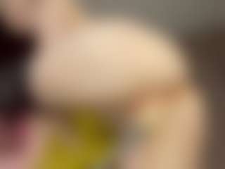Juicy-Vikki's Live Sex Cam Show