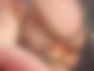 Juicy-Vikki's Live Sex Cam Show