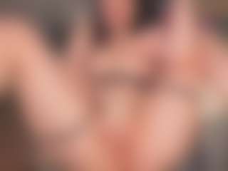 Juicy-Vikki's Live Sex Cam Show