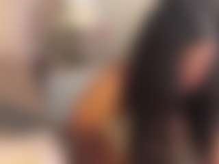Live cam show with LeiaLeen1 - Athletic on Camsoda