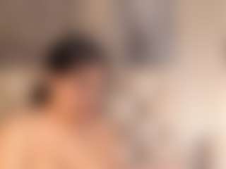 Spettacolo in cam dal vivo con LeiaLeen1 - Public Big Tits su Camsoda
