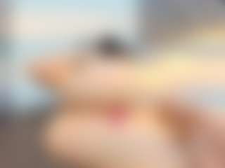 Live cam show with lily-meghan - Smoking on anonymated.com