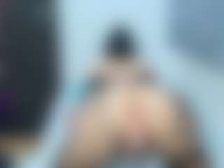 Live cam show with lily-meghan - Twerk on justonemore.cc
