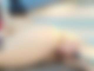 Live cam show with lily-meghan - Twerk on Camsoda