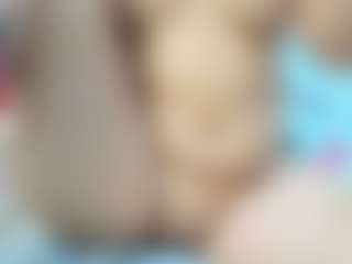 Live cam show with lily-meghan - Green Eyes on Strip Flash - Live Sex Shows