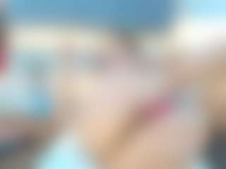 Live cam show with lily-meghan - Camel Toe on WildCum