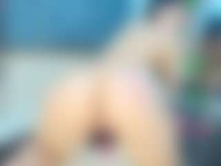 lily-meghan's Live Sex Cam Show
