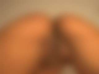 pocahotass-11's Live Sex Cam Show